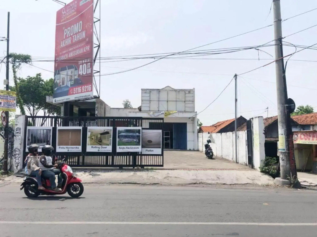 KoolKost @ Wiyung (Minimum Stay 30 Nights)