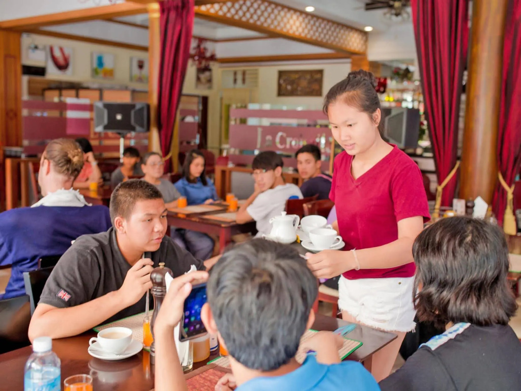 Phuket Meet Holiday Hotel-Rawai 普吉岛相遇花园度假酒店-拉威店