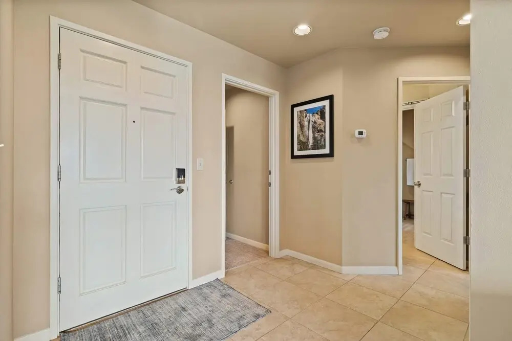 Riverview Retreat Picturesque 2 BDR in Resort!