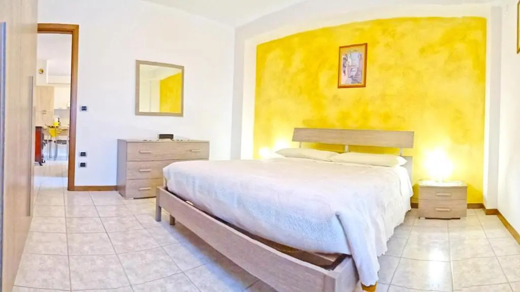 Casa Rosalia cozy holiday apartment by Gardadomsumea