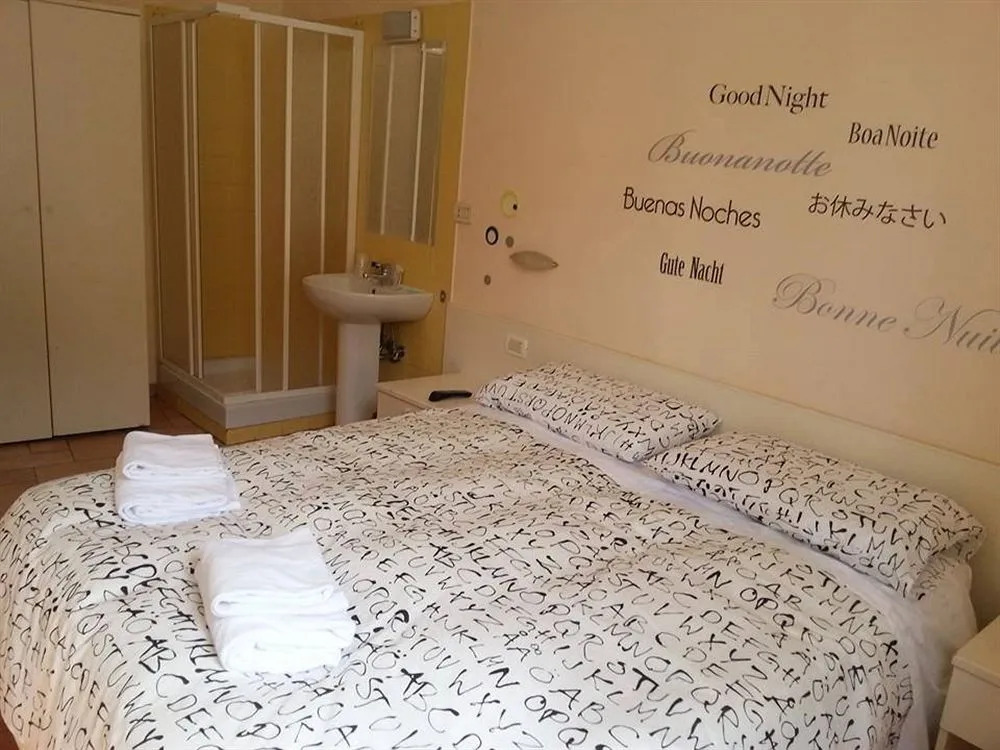 Bubbles Rooms