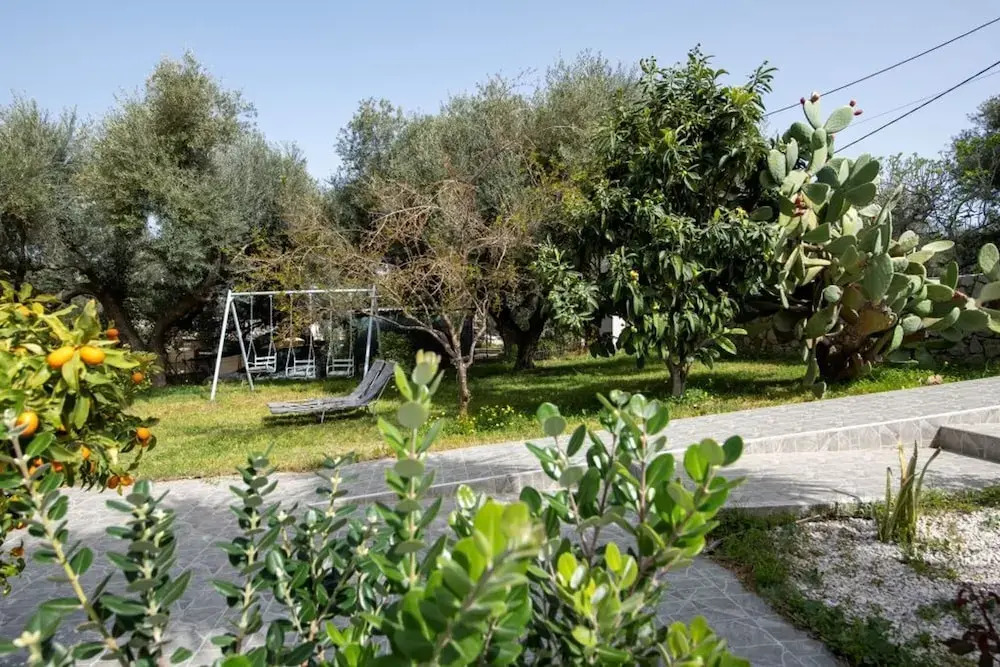 Green Hill Family Villa