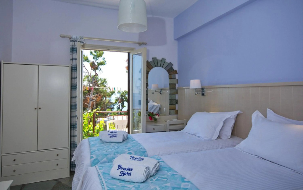 Paradise Hotel