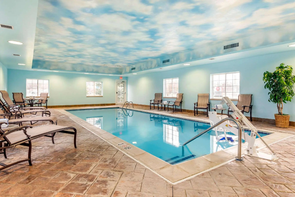 Birch Hill Suites - South Bend