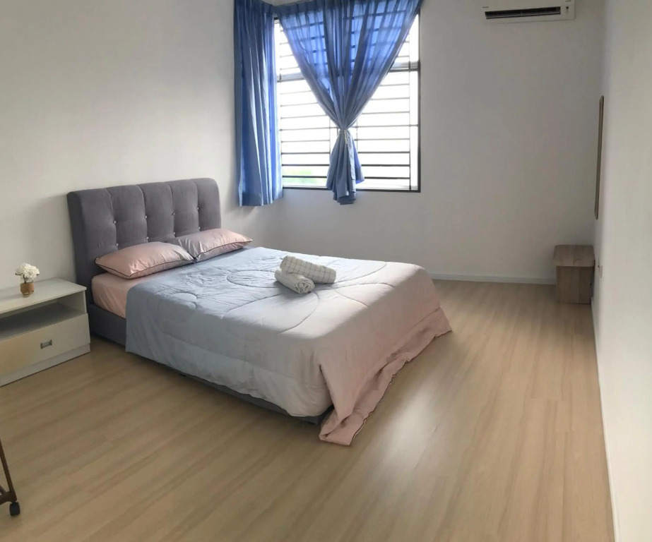 Taiping Rain Town Homestay太平雨城名宿 two car park