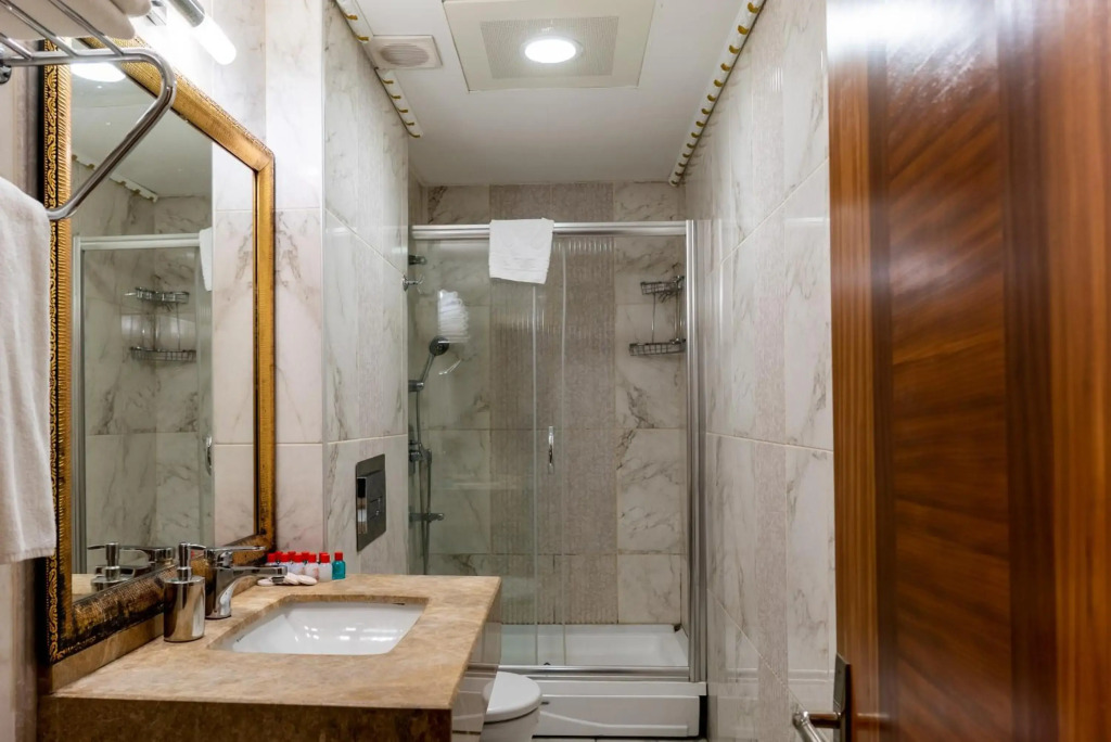 Grand Karot Hotel