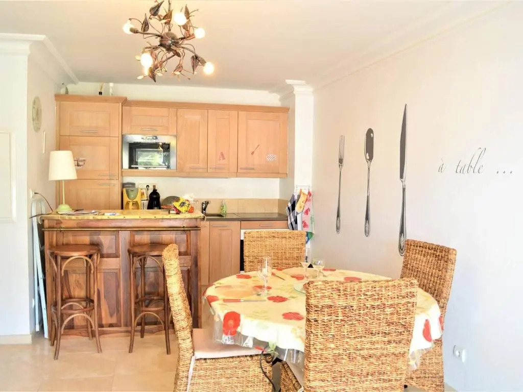 Appartement Cavalaire-sur-Mer, 2 pièces, 4 personnes - FR-1-226B-81