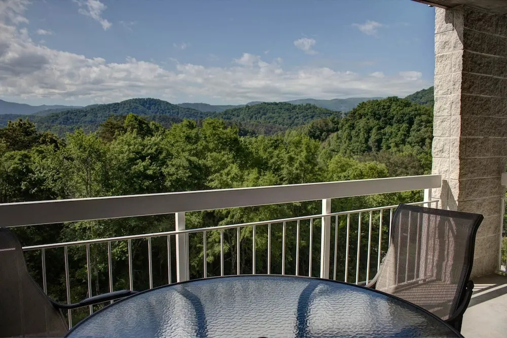 Whispering Pines 443