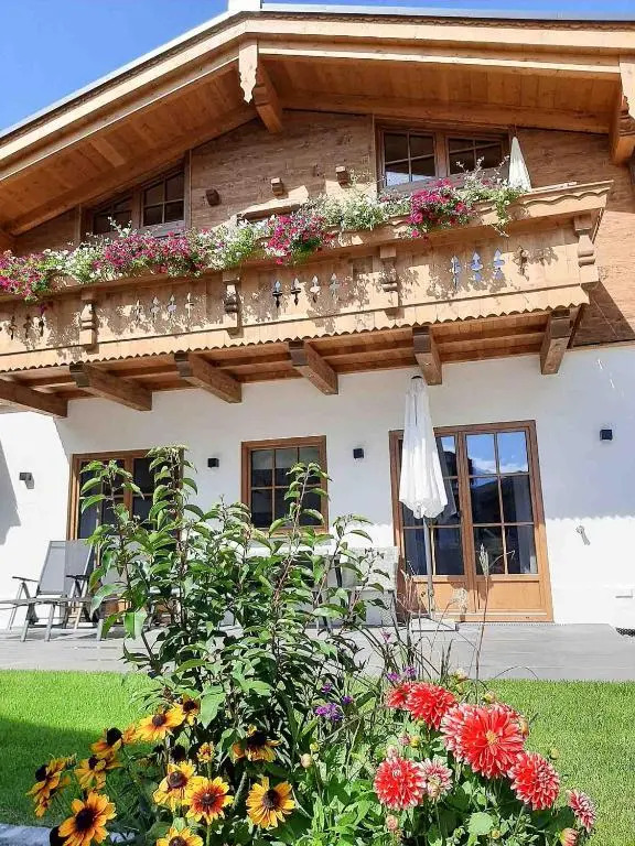 Hochalmbahnen Chalets 10W1, Tanne, nahe Gondel, mit Wallbox und Hunde willkommen