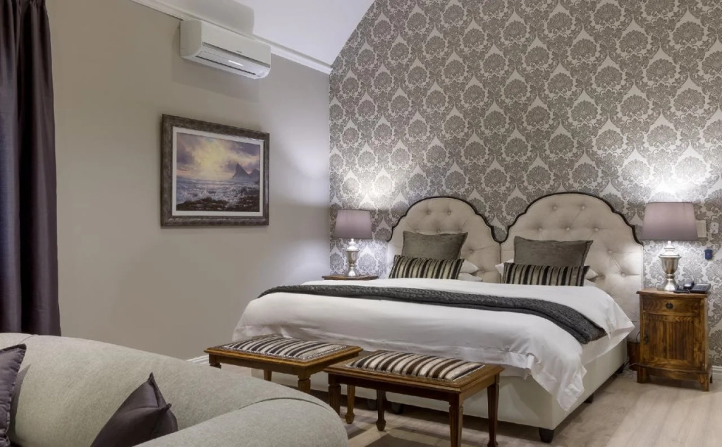Riverside Boutique Hotel