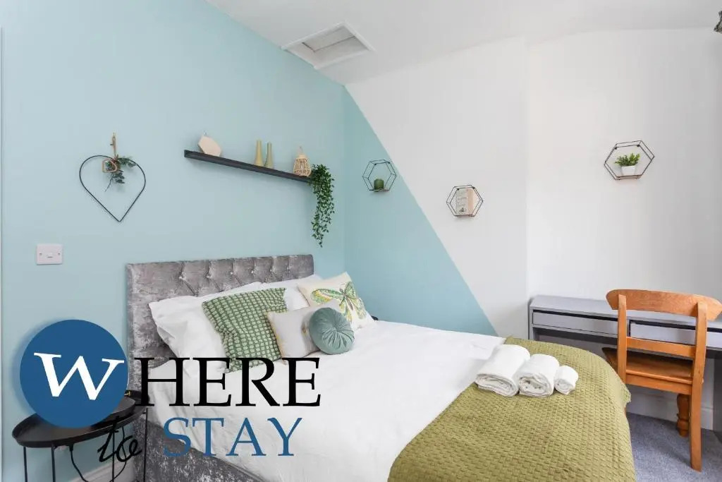 Elegant 4bed House-FREE parking