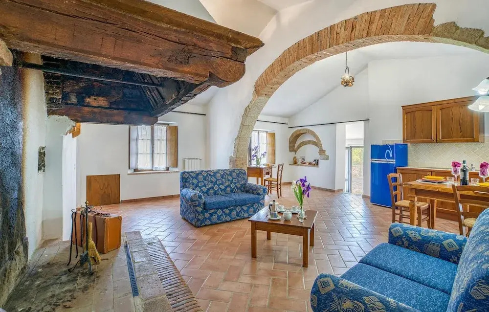 Stunning Apartment in Radicondoli With Outdoor Swimming Pool, Wifi and 2 Bedrooms