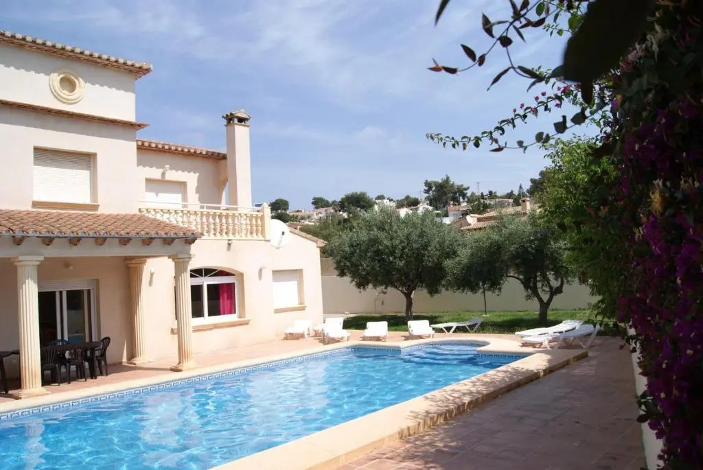 3315 - Villa Carolina