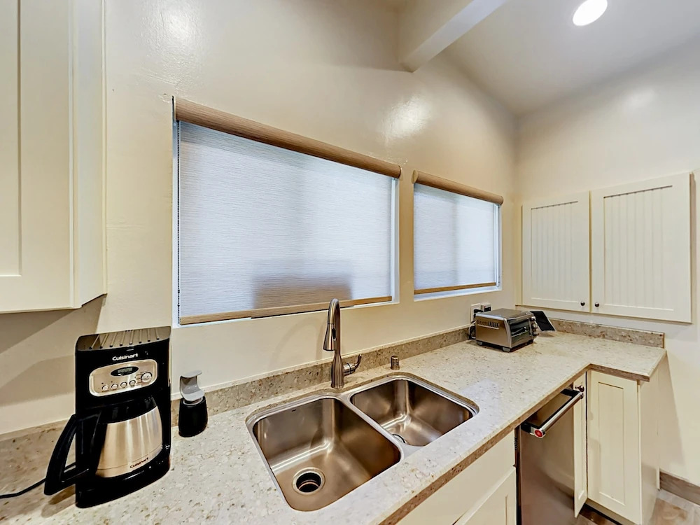 1031 Bangor Lane Bungalow - 3 Br cabin by RedAwning