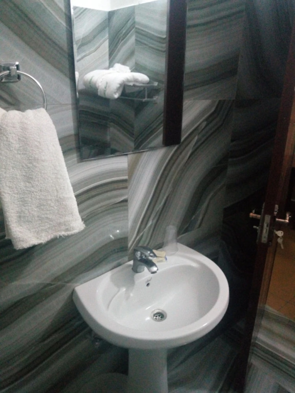Zambezi Inn Airport Hotel