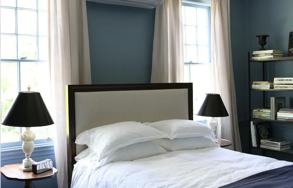 Inn at Kenmore Hall