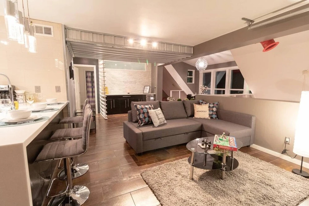 Award-winning Monopoly Themed Duplex with Games Room