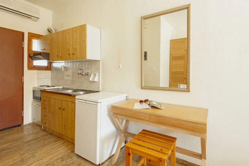 Aria Seaside Retreat - ex Regos Resort Hotel