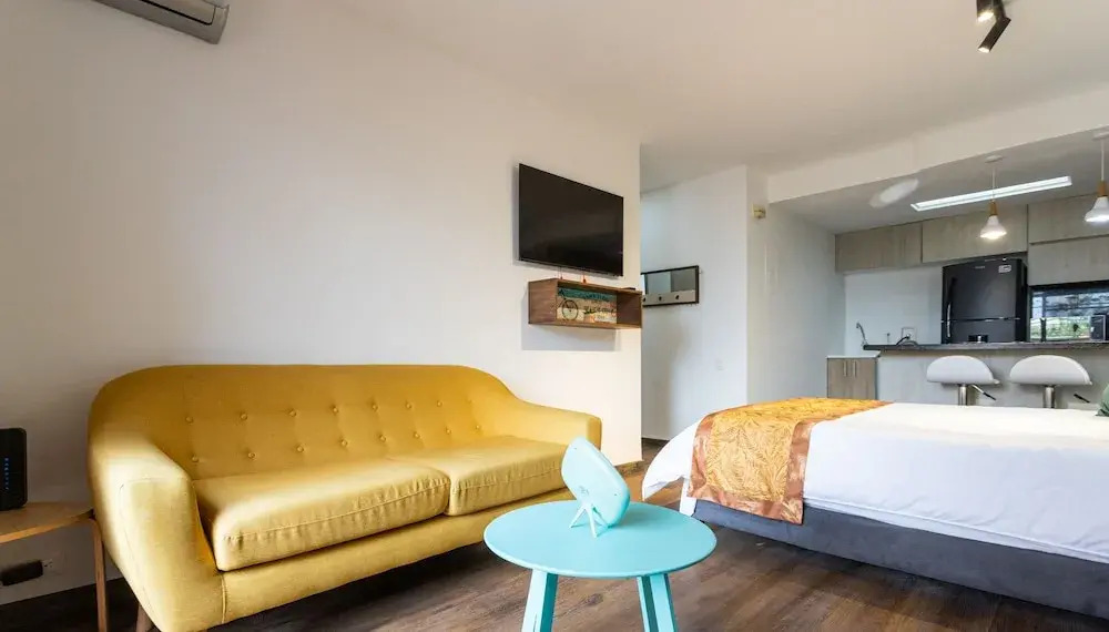 Park 42 APARTASUITES