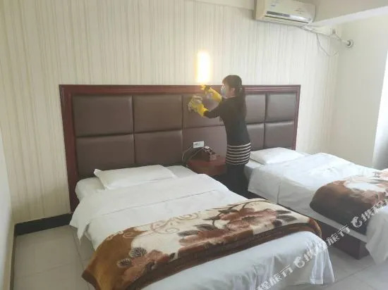 Good Home Express Hotel (Xi'an Railway Station 5th Road Subway Airport Bus Store)