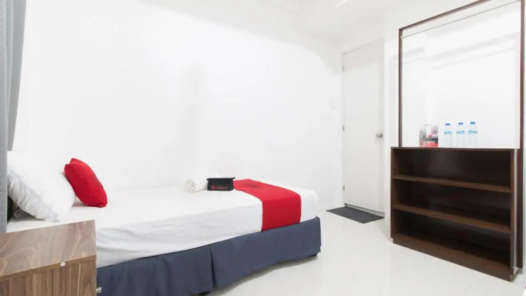 RedDoorz near Liceo De Cagayan University Highschool