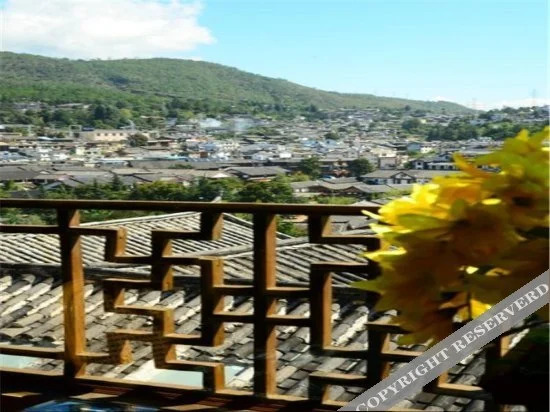 Lijiang Mountain Lion Inn(丽江狮子山客栈)