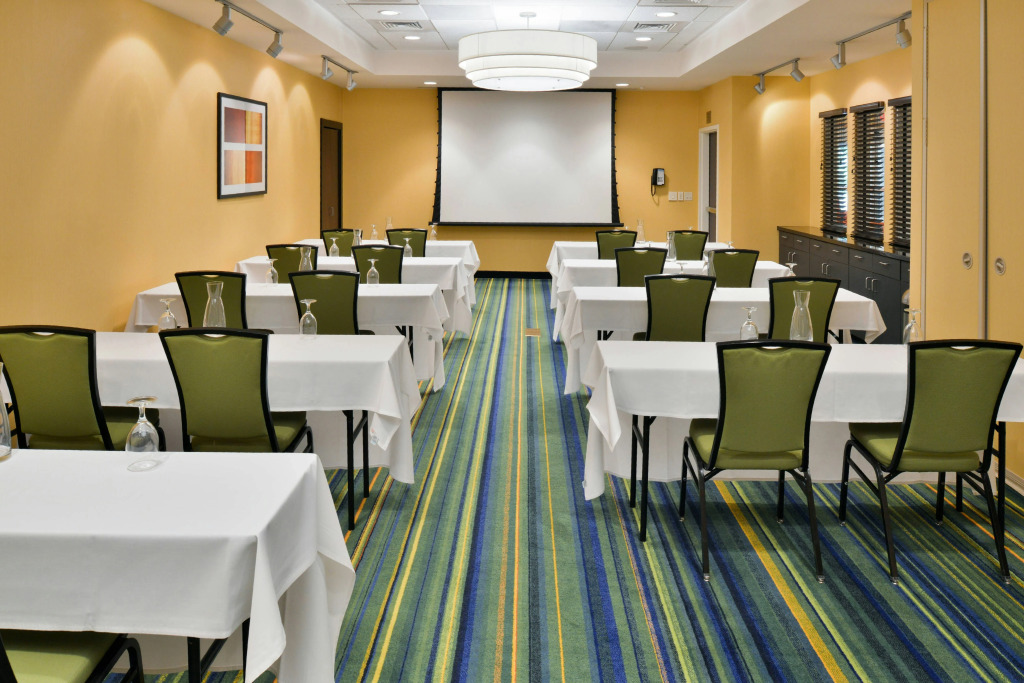 Fairfield by Marriott Tacoma Puyallup