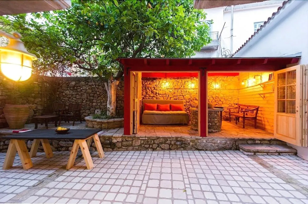 Small Luxury Hotel 1800