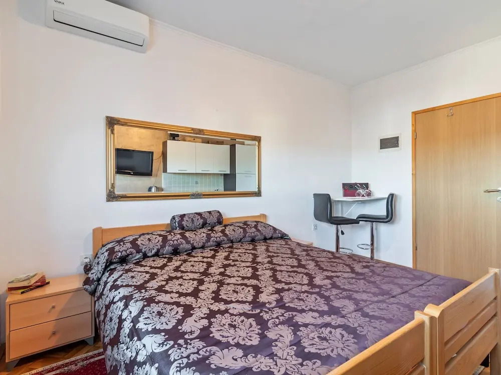 Pretty Apartment In Rovinj Near Sea Beach