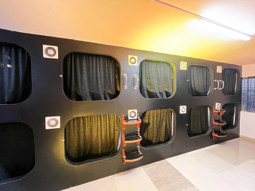 Madsquad Hostel Dorms & Rooms