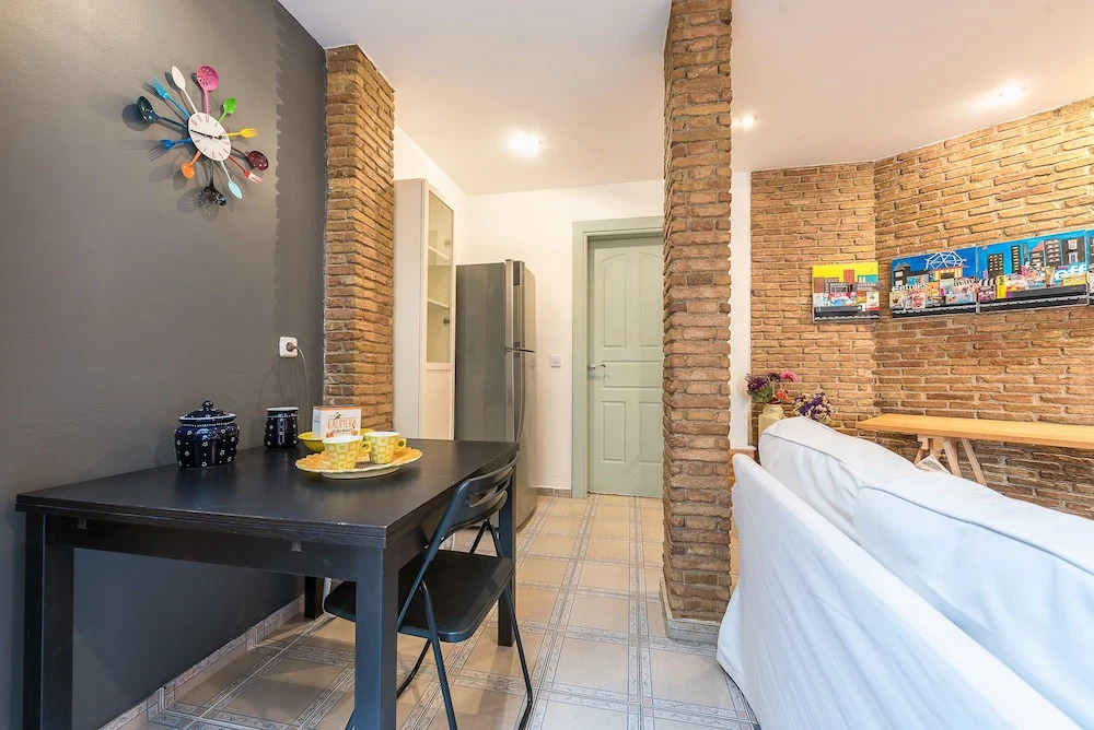 Elegant Kerameikos Apartment