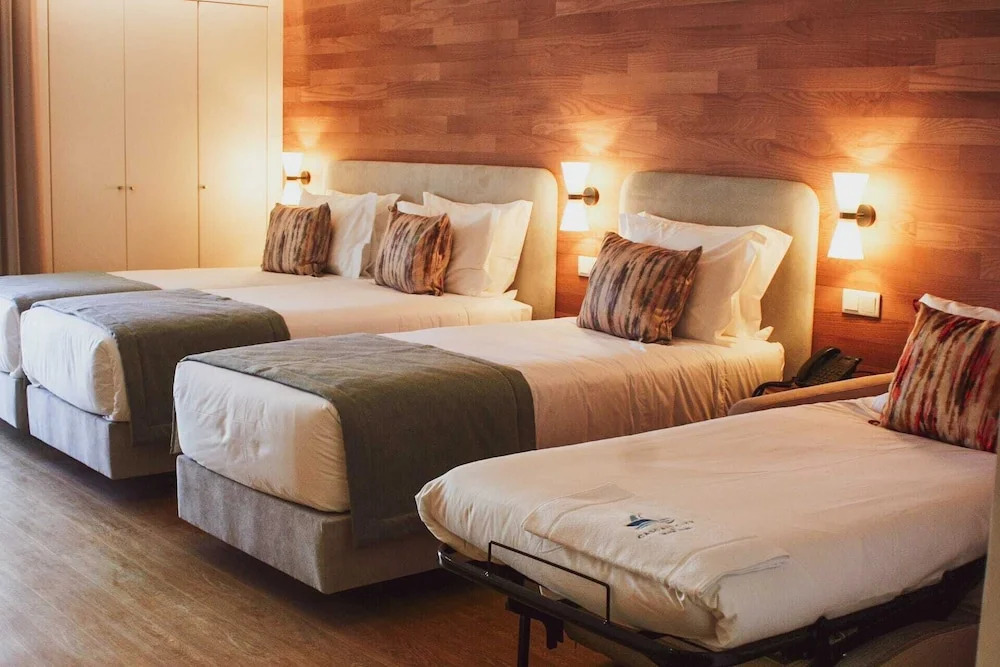 Cascais City & Beach Hotel