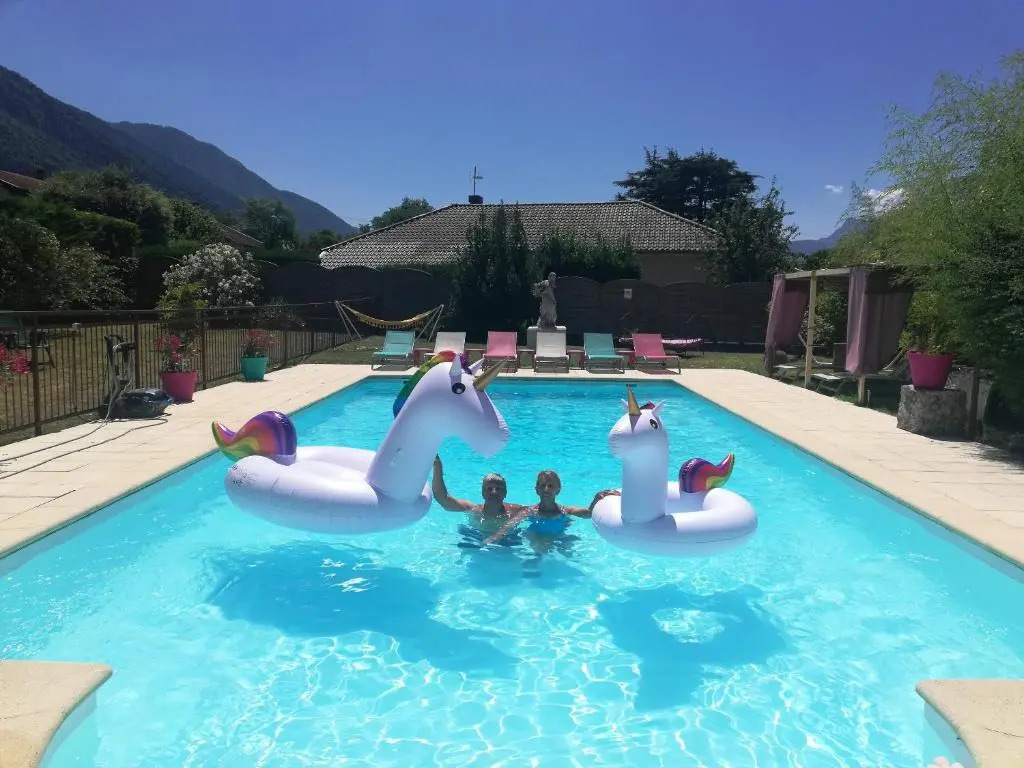 Appartement de 2 chambres avec piscine partagee et jardin clos a Voreppe
