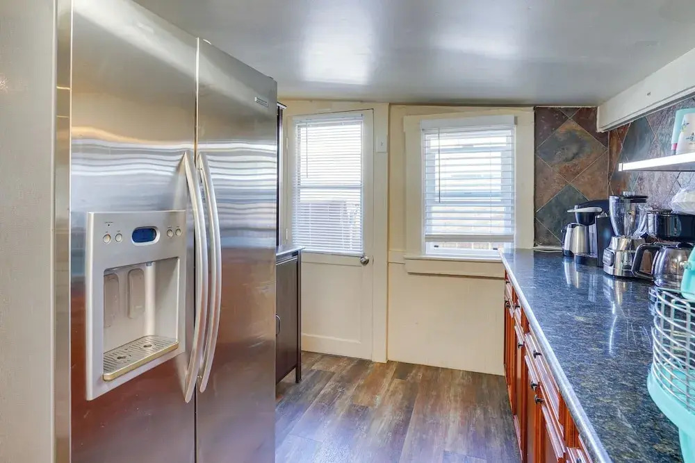 Huntington Beach Haven w/ Gas Grill: Near Water!