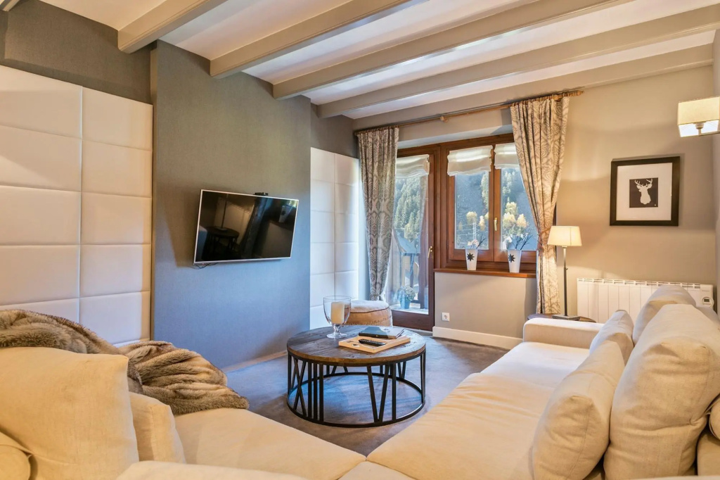 Luderna - Apartamento con terraza Bonaigua D8 Bordius