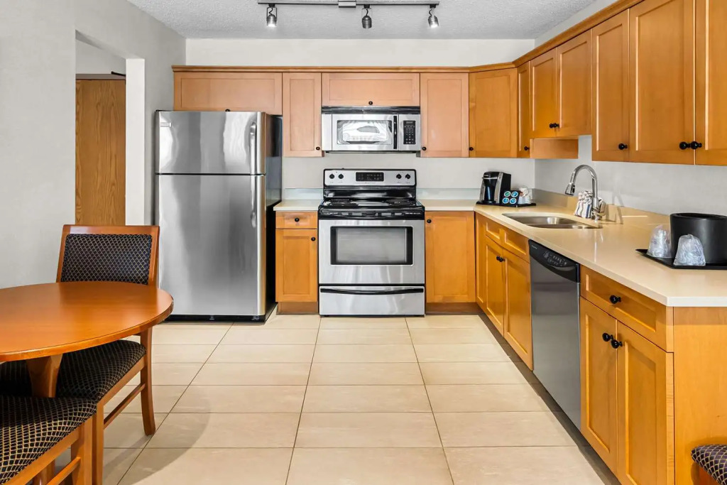 Best Western PLUS Langley Inn