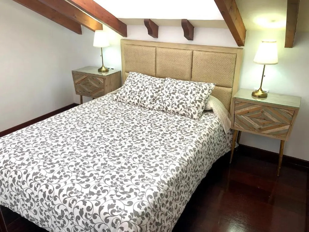 LAS MORADITAS, CHALET con PISCINA PRIVADA
