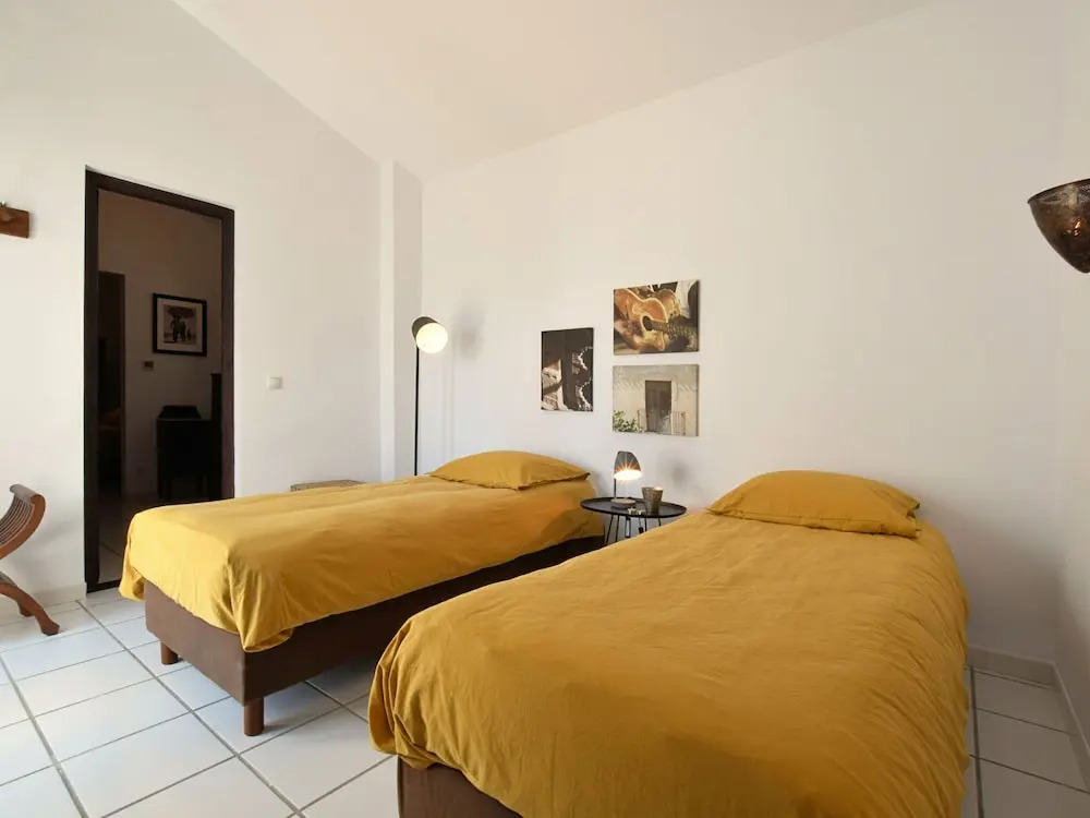 Villa a Sayalonga vicino al mare