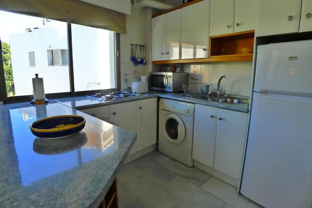 Carabeo 99 - Sleeps 4