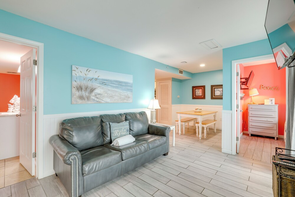 Oceanfront Myrtle Beach Condo: 6th-floor Balcony!