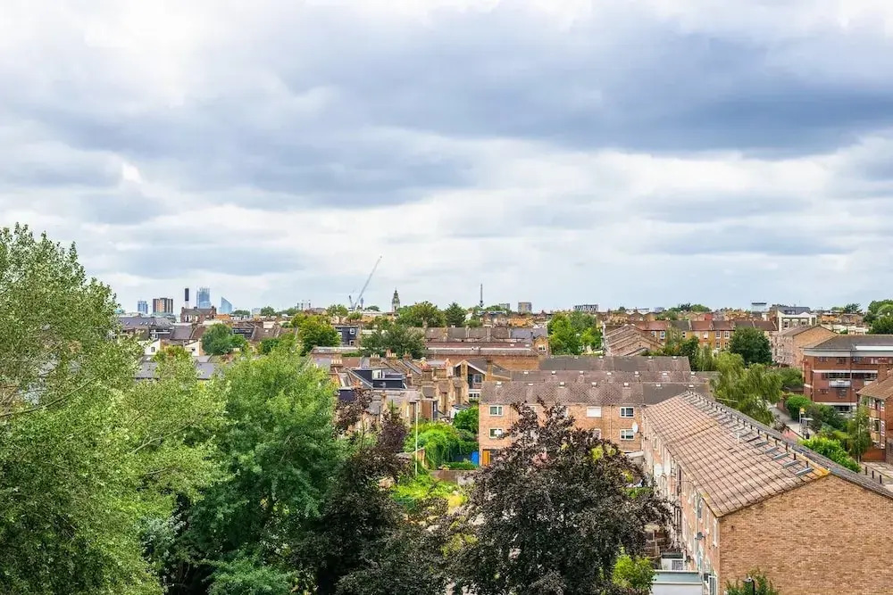 Amazing 2 Bedroom Flat in East London, Fits 5