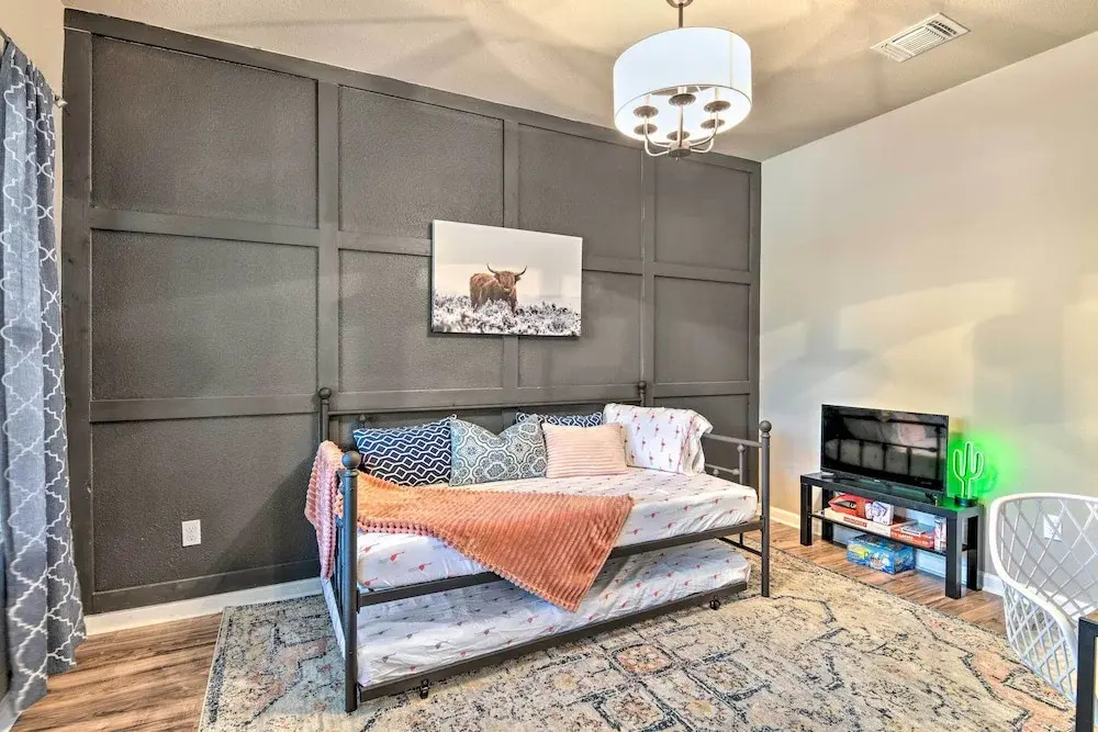 Charming San Antonio Home ~ 4 Mi to Downtown