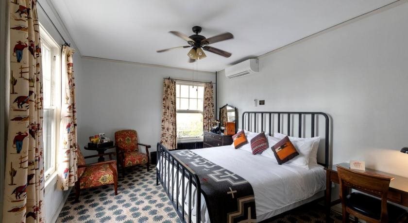 Hotel Congress