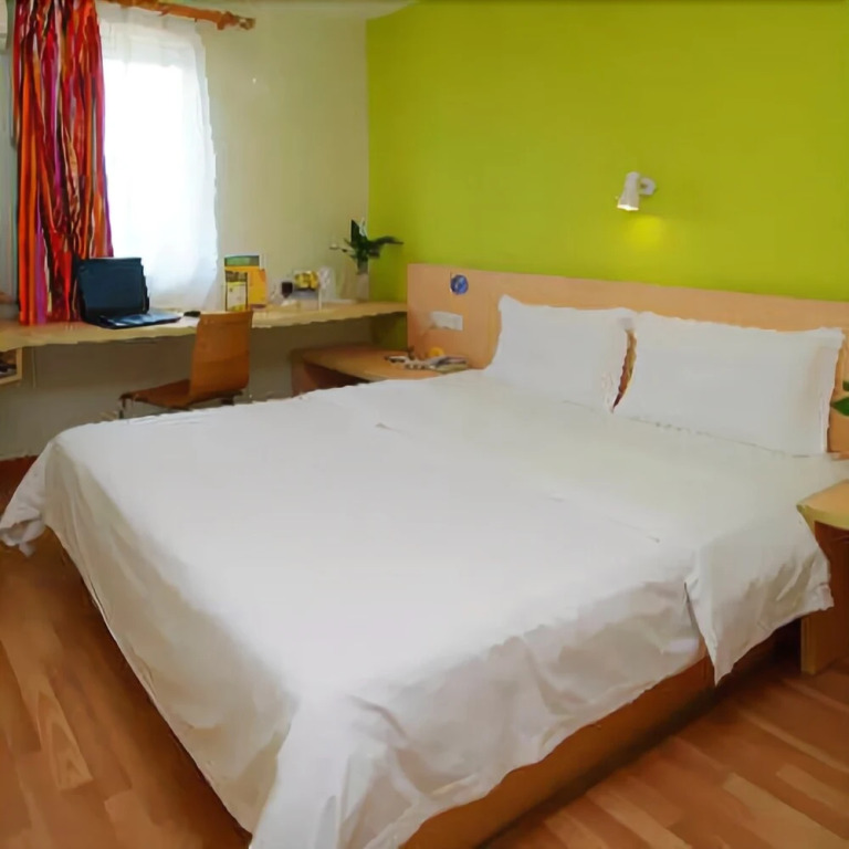 7Days Inn Ge'ermu Kunlun Road Branch
