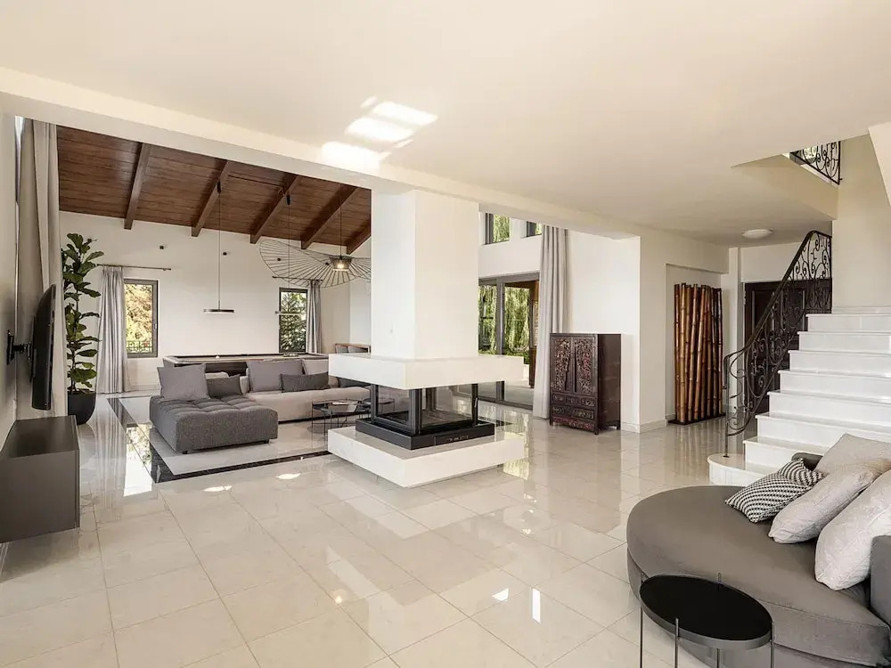 Villa Heora - The Floating Residence