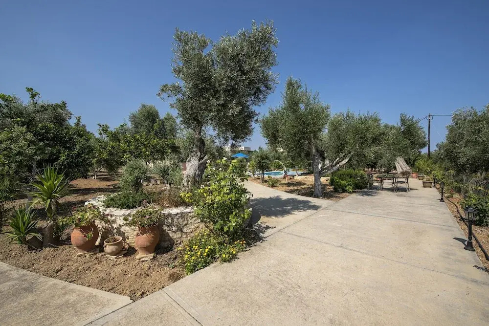 Villa in Crete near Rethymno Beach