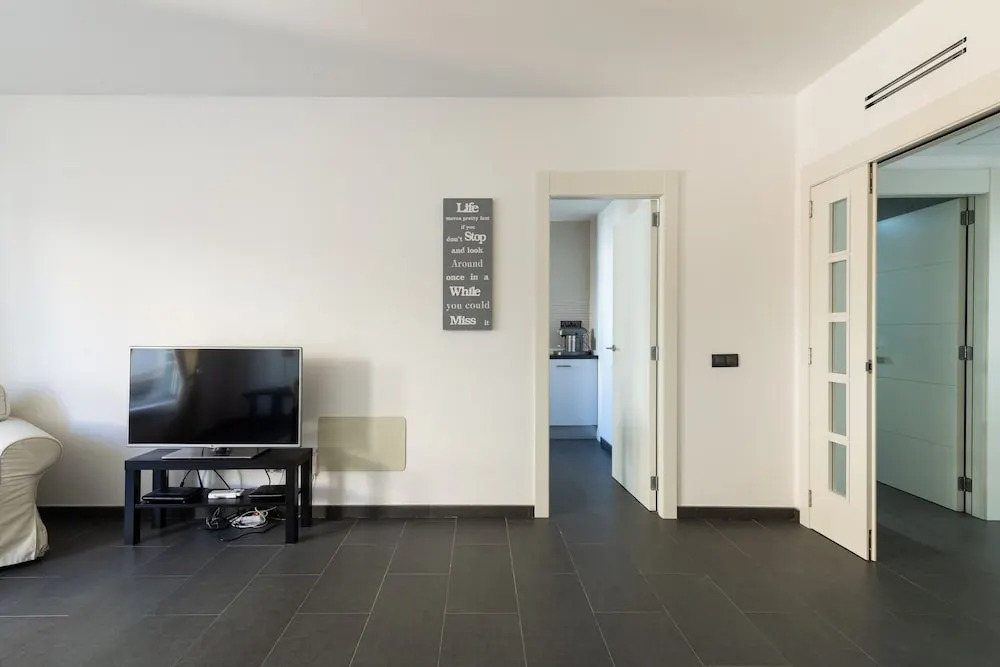 Apartamento Nuevo y Moderno 6E
