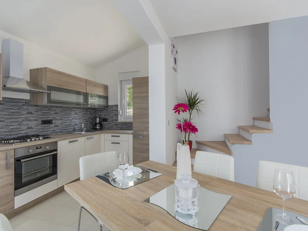 Modernly Equipped Holiday House Near Rovinj With Private Pool for 6 Person