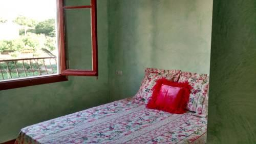 Hostal A La Sombra Del Laurel