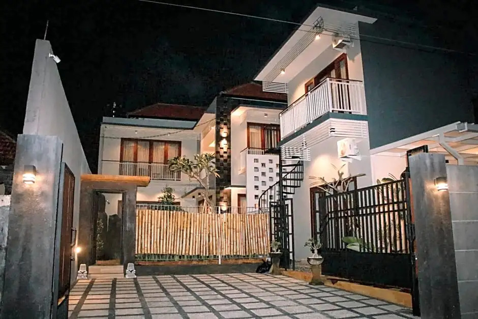 Adi's CoLiving Villa